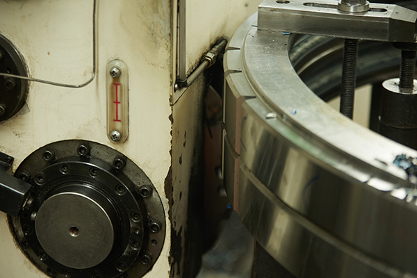 如何選擇合適的回轉(zhuǎn)支承？