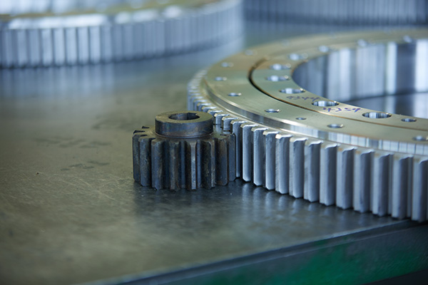 回轉(zhuǎn)支承的清潔步驟是什么？