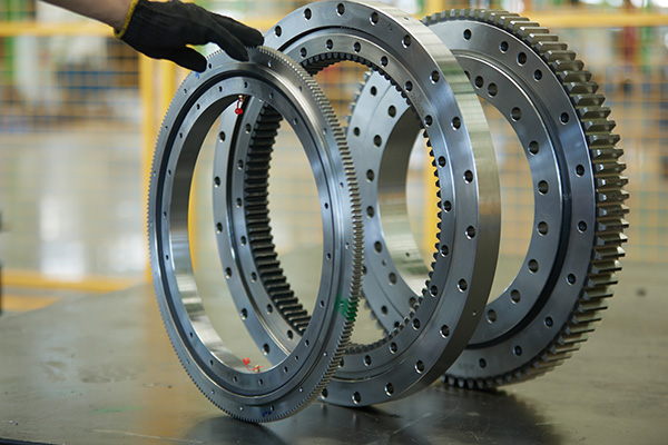 回轉(zhuǎn)支承的潤(rùn)滑保養(yǎng)步驟是什么？